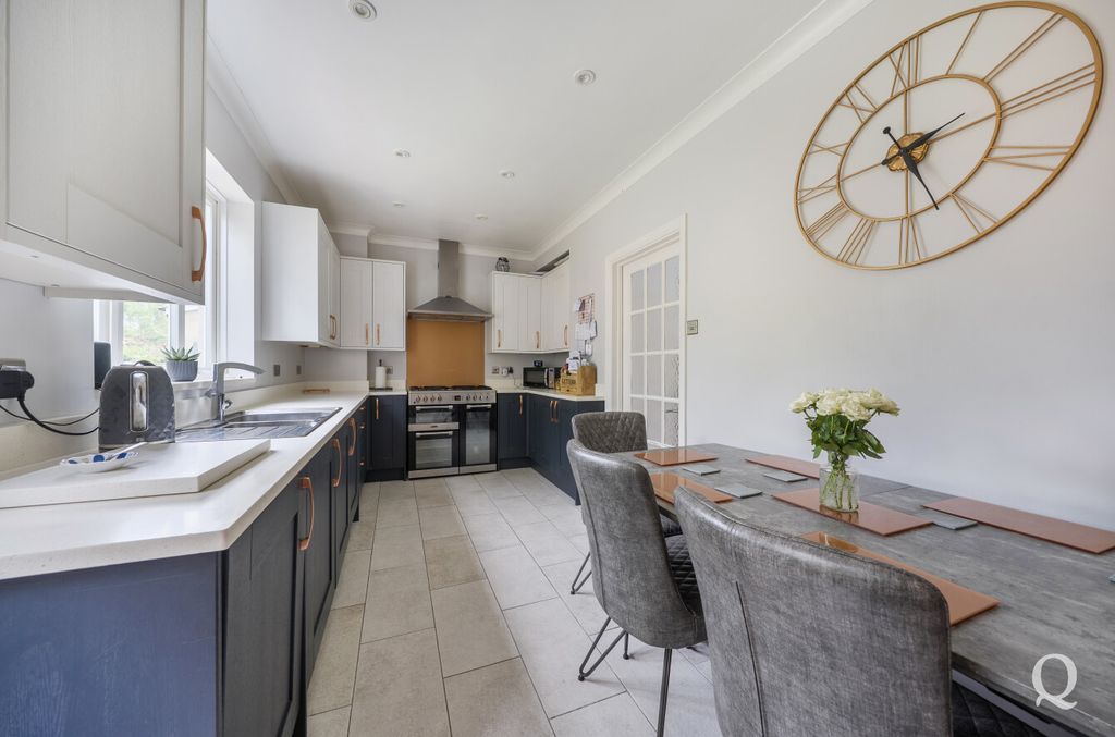 Property photo 2 of 22 6E95F45A-9d87-4Ec...