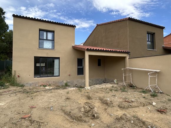 Property photo 1 of 4
