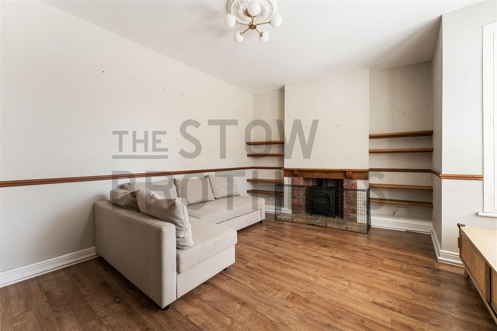Property photo 3 of 26