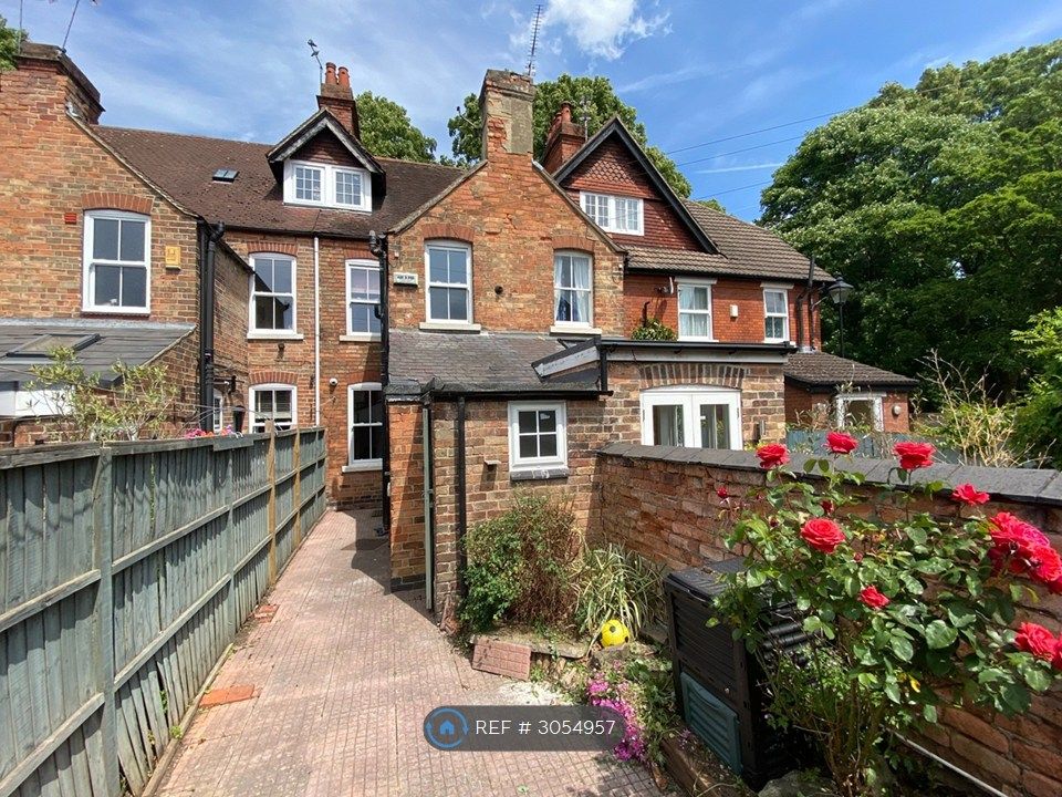 Property photo 2 of 34