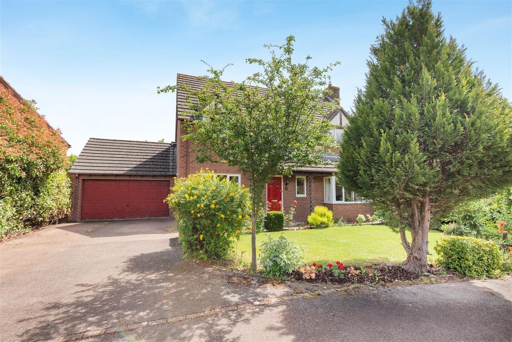 Property photo 1 of 33