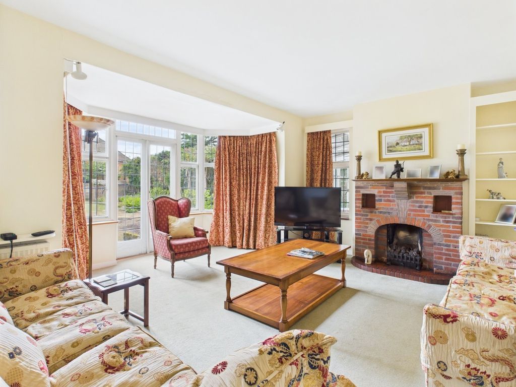 Property photo 3 of 10 Sitting Room