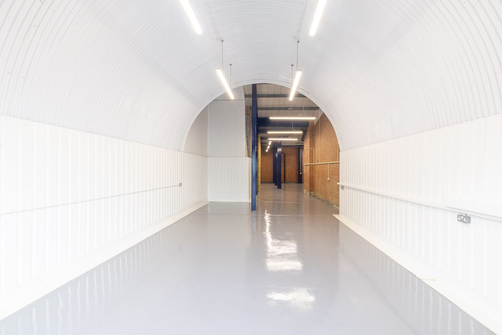 Property photo 2 of 5 An Empty Arch With White Lining