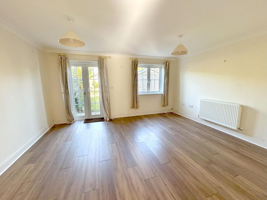 Property photo 2 of 14 Img_2480.Jpg