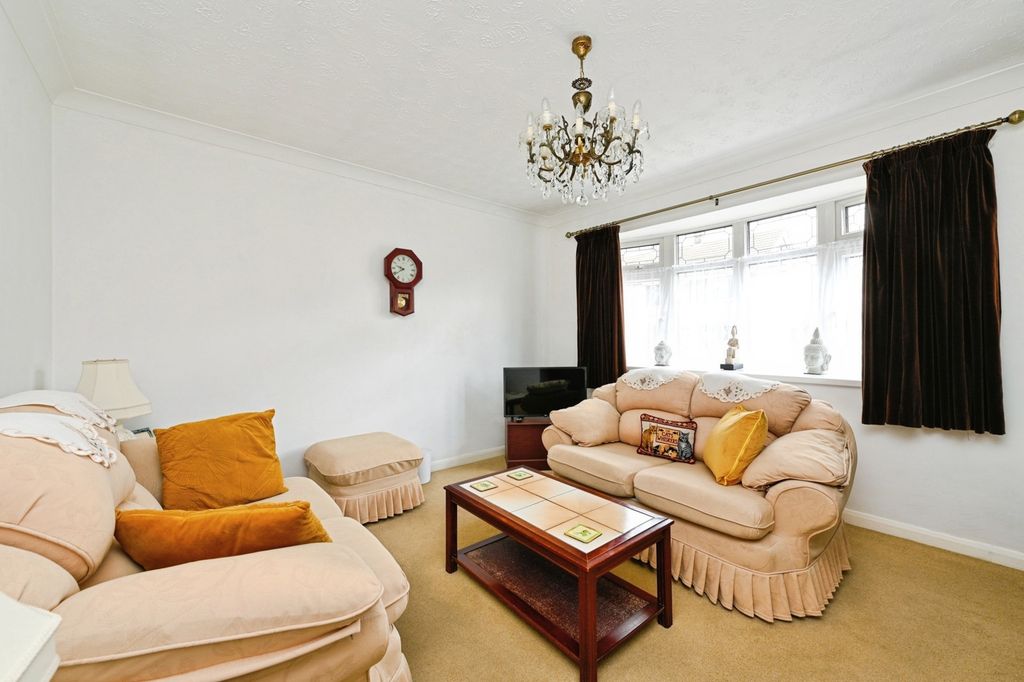 Property photo 2 of 14 Pbox-Img.Jpg
