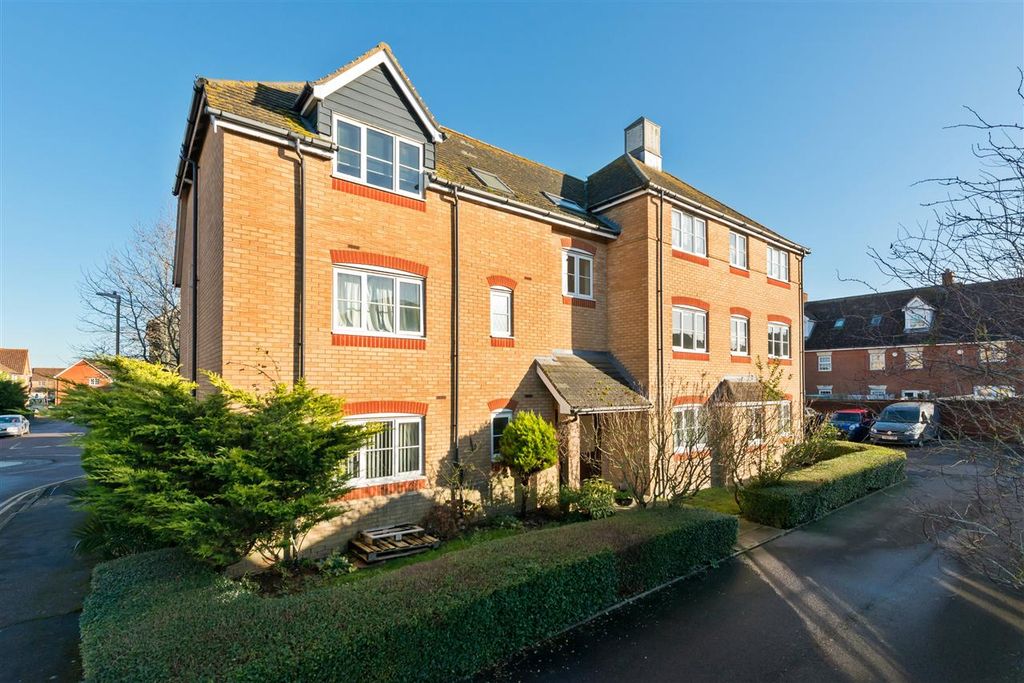 Property photo 1 of 13 Main Picture