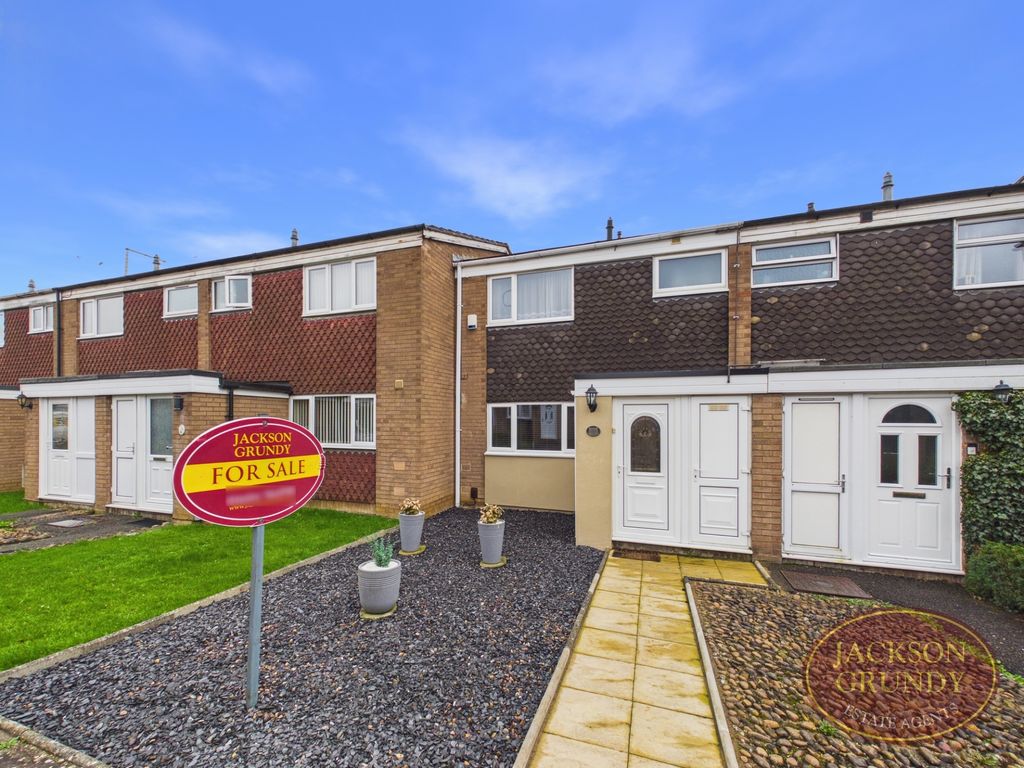 Property photo 1 of 17 Knights Court