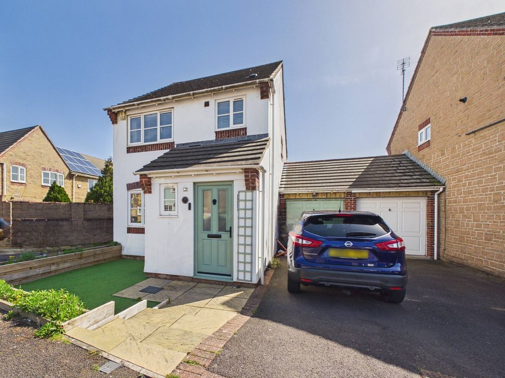 Property photo 1 of 20