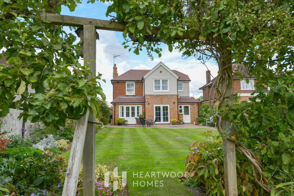 Property photo 1 of 27