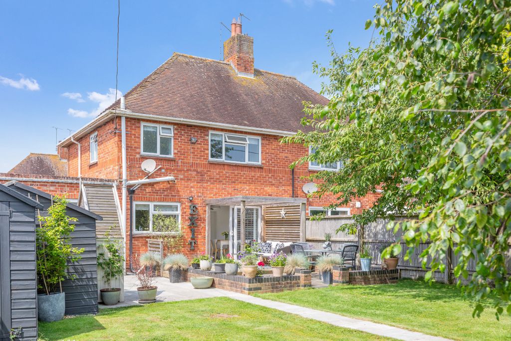 Property photo 2 of 19