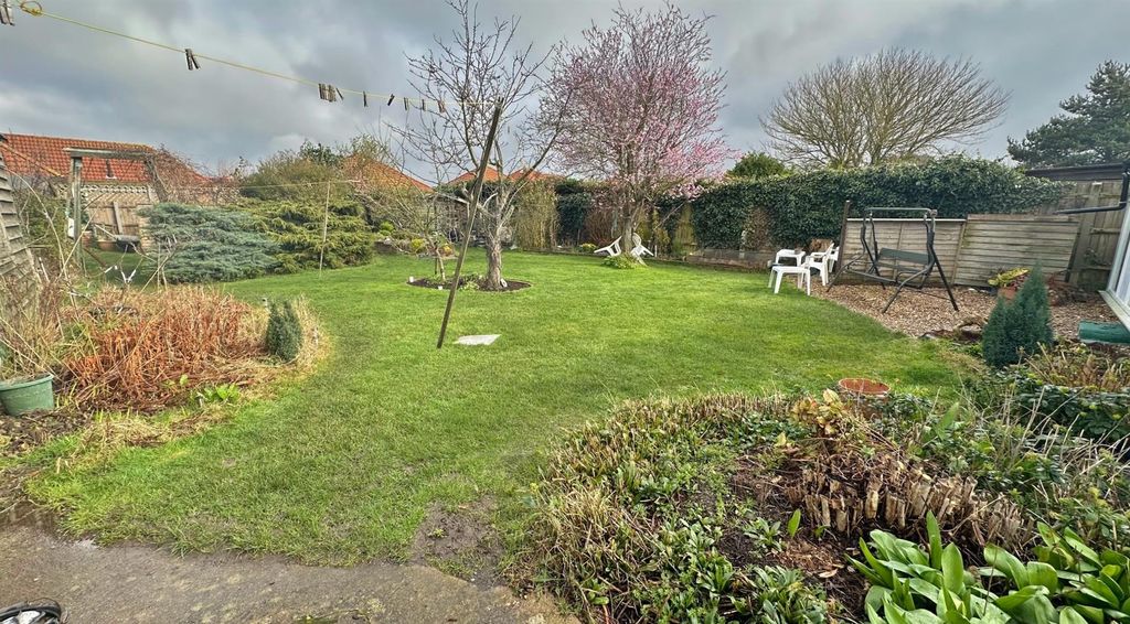 Property photo 3 of 21