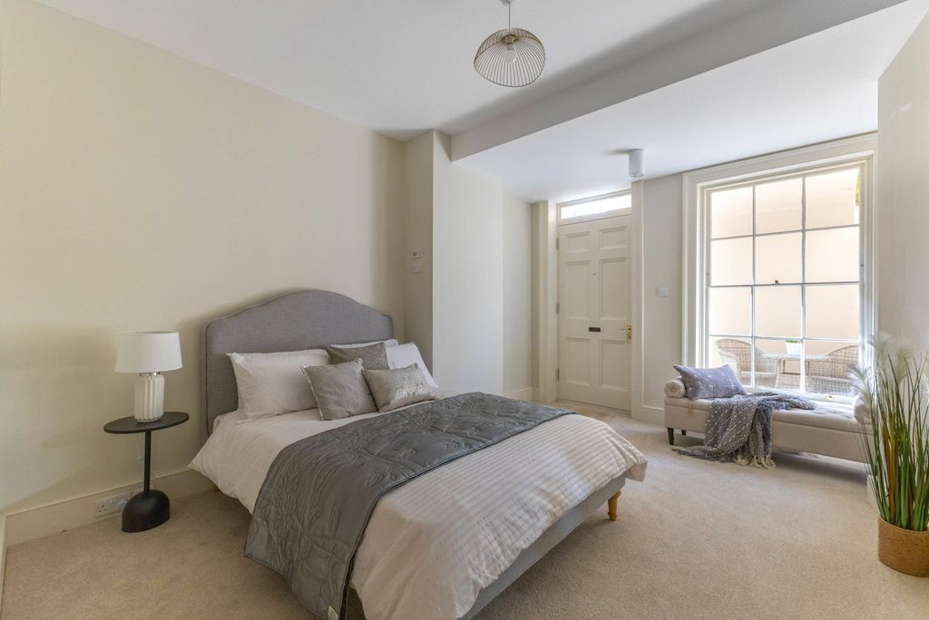 Additional image 10 of 2 bed flat for saleApartment 1, 1 Sion Hill Place, Bath, Somerset BA1