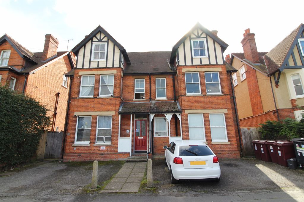 Property photo 1 of 10 (Main)