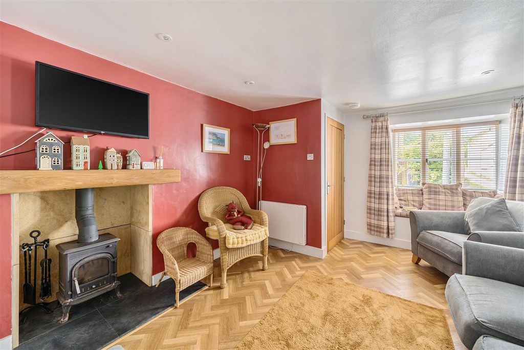 Property photo 3 of 14