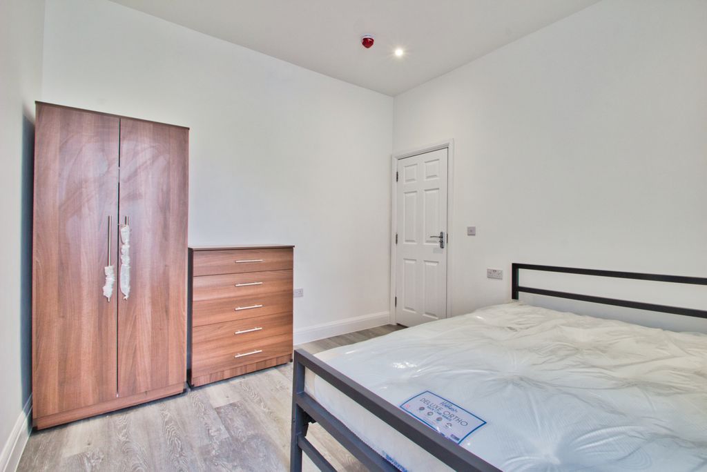 Property photo 1 of 8 Double Room