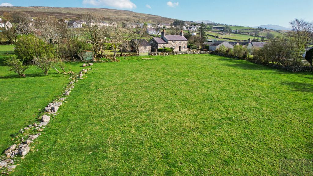 Property photo 1 of 30 Croeso i Cae Sion Mawr