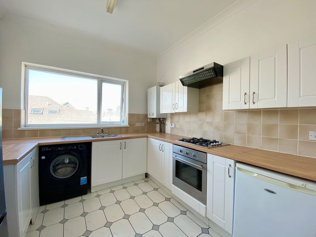 Property photo 3 of 8 2