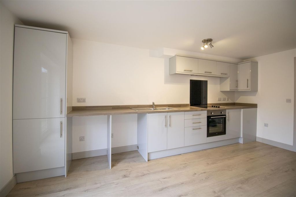 Property photo 2 of 5 32.Jpg