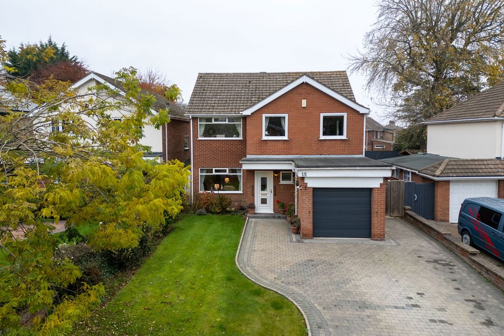 Property photo 1 of 30