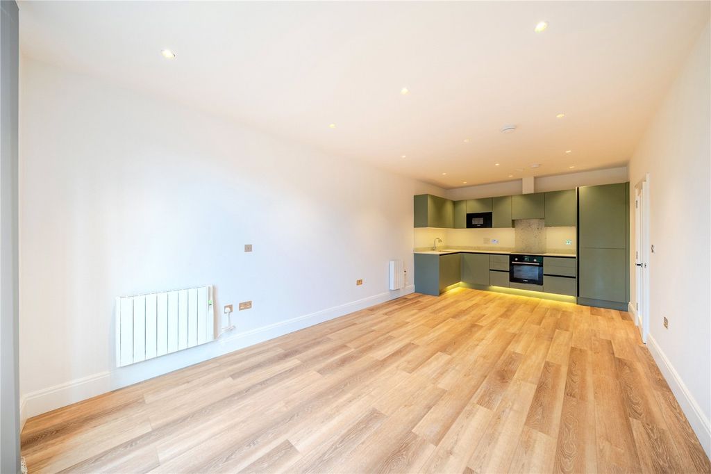 Property photo 3 of 20 Picture No. 04