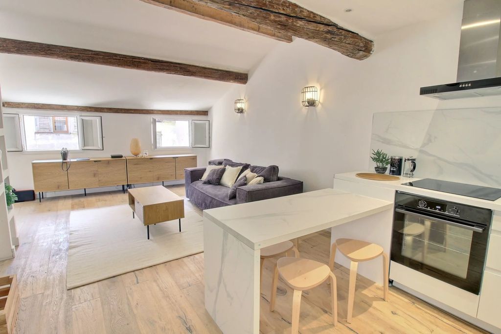 Property photo 3 of 12 22817c6544088794Aaf9B3313F49Aa9B_871539870d_1920-Big