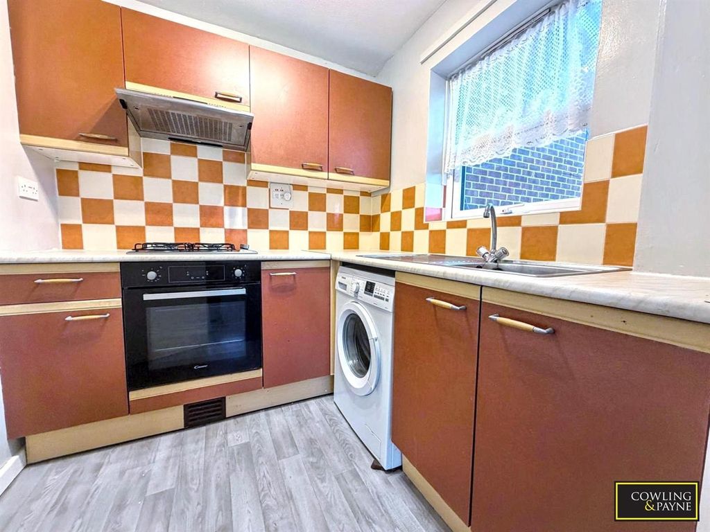 Property photo 1 of 9