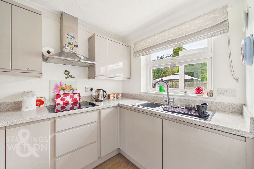 Property photo 3 of 21