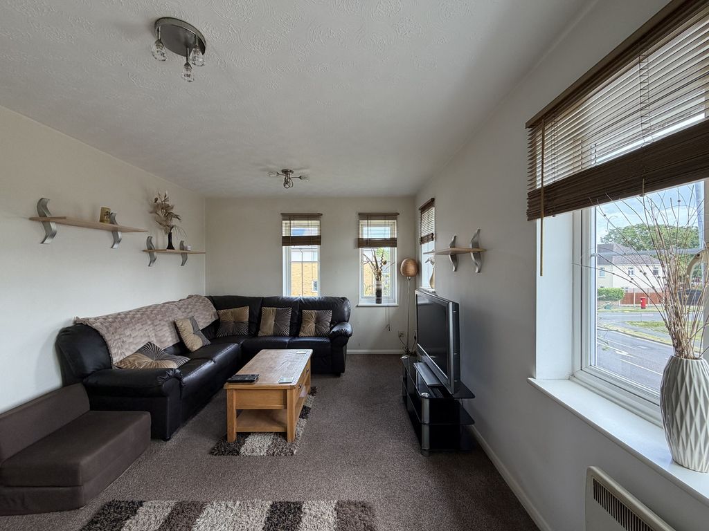 Property photo 3 of 11