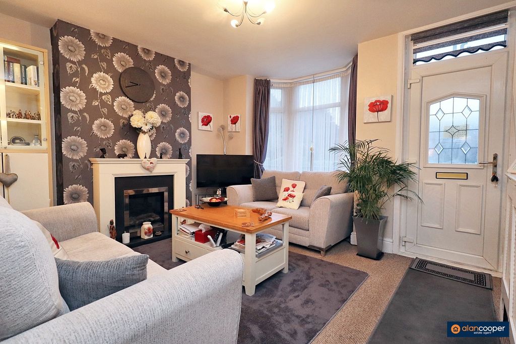 Property photo 3 of 23 4610974