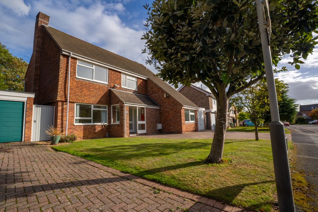 Property photo 2 of 35