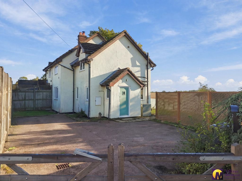 Property photo 2 of 32