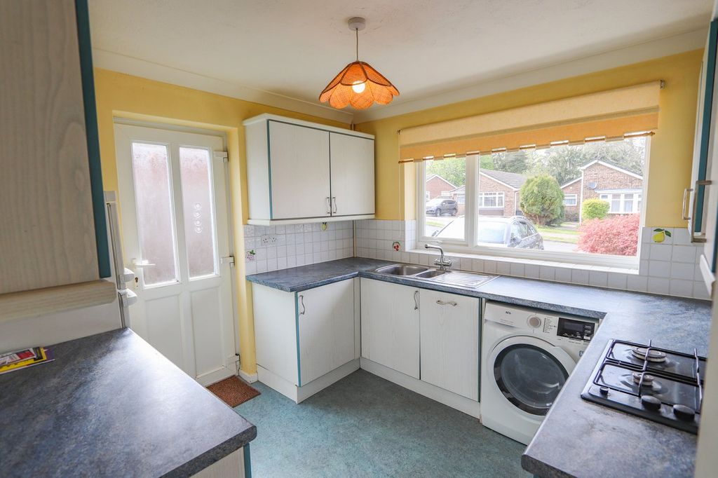 Property photo 2 of 12
