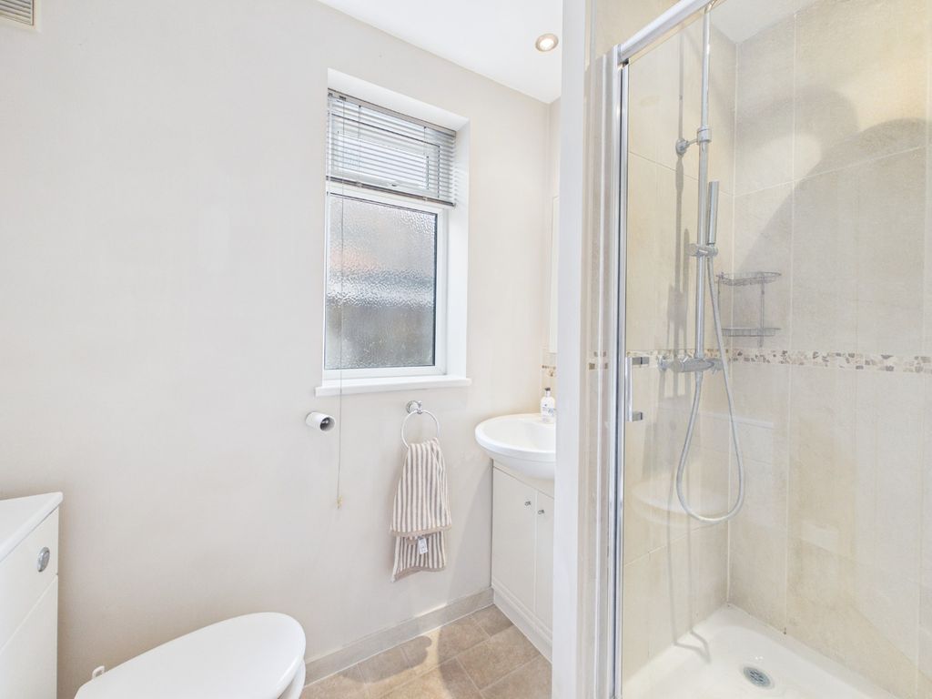 Property photo 3 of 21 4818035