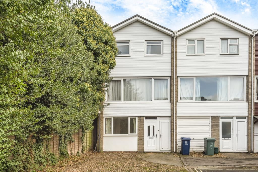 Property photo 1 of 10 Front Aspect