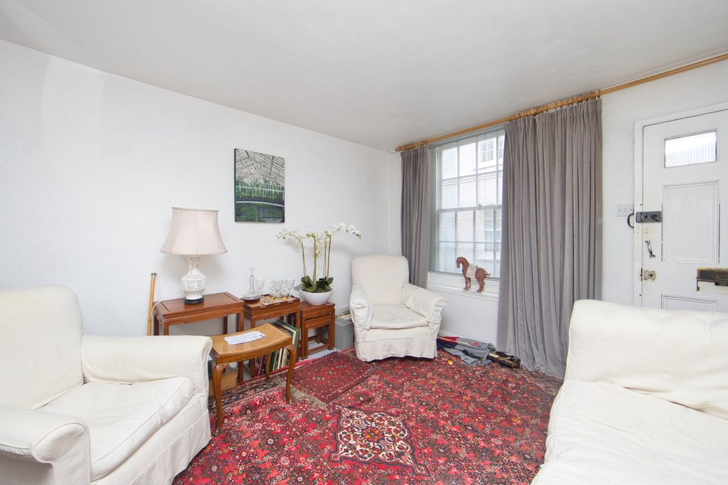 Property photo 2 of 9 Picture 2