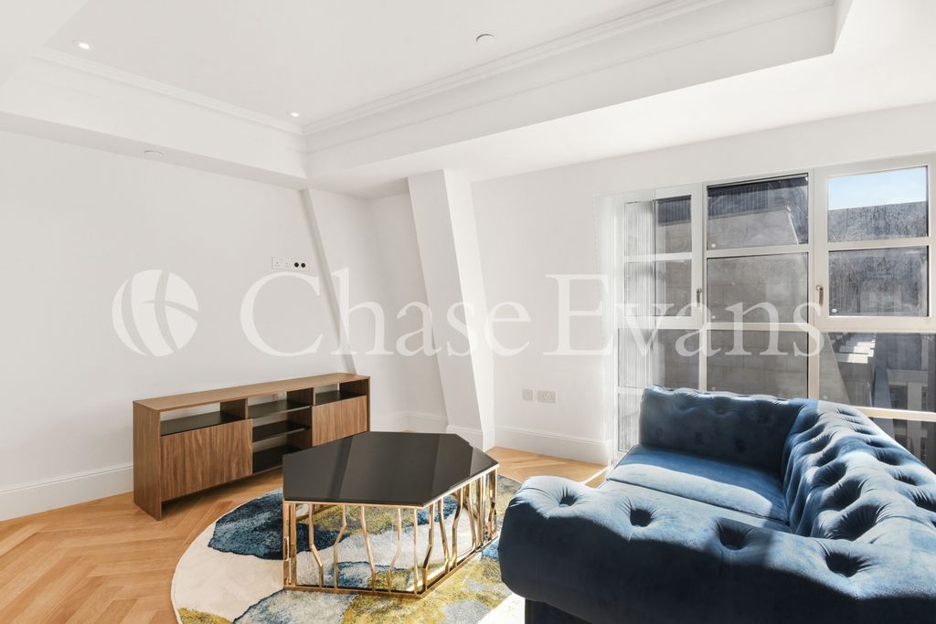 Property photo 1 of 11 Living
