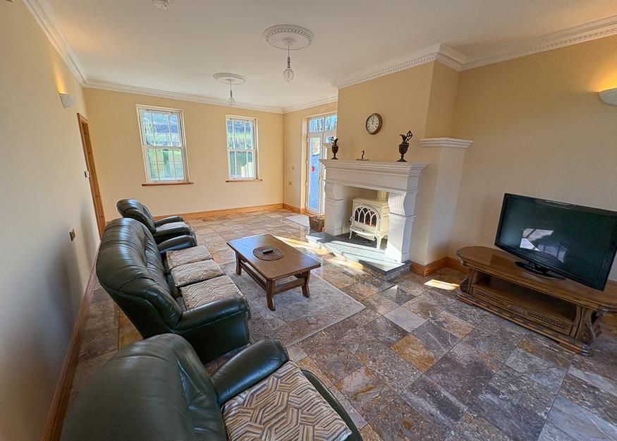 Property photo 3 of 38 Large Living Room