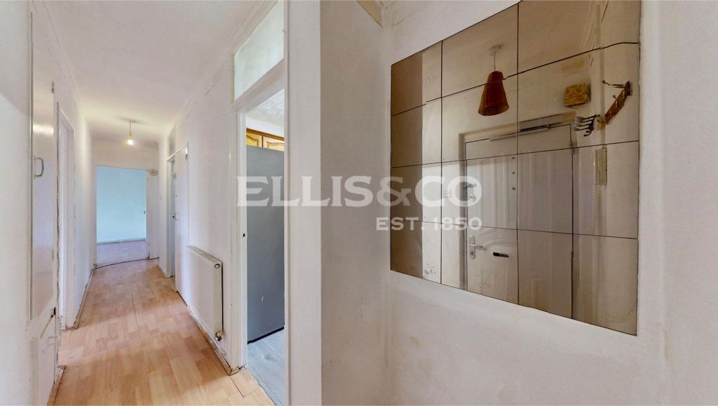 Property photo 2 of 17 Picture No. 14