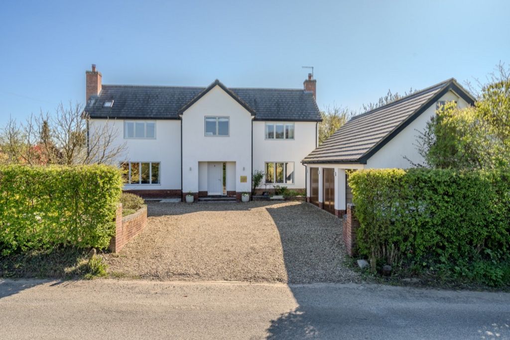 Property photo 1 of 30