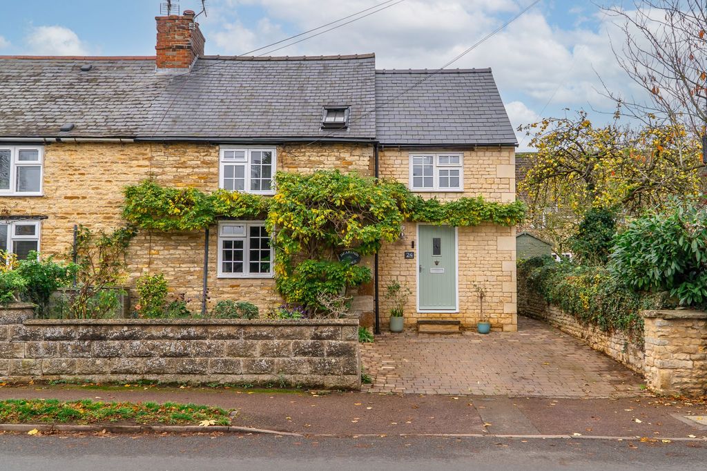 Property photo 1 of 41