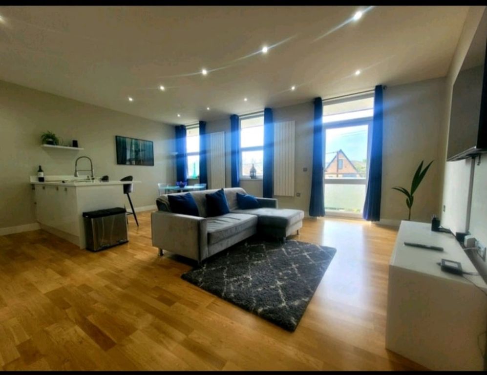 Property photo 3 of 10