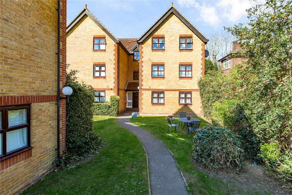 Property photo 1 of 13 Exterior