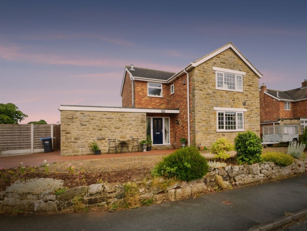 Property photo 1 of 17