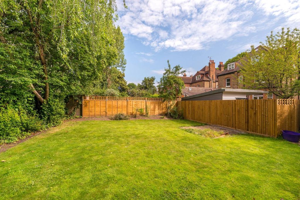 Property photo 3 of 9