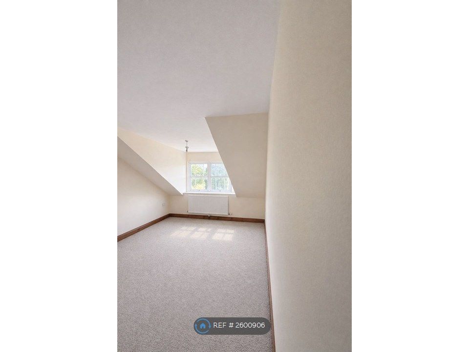 Property photo 2 of 13 Primary Bedroom