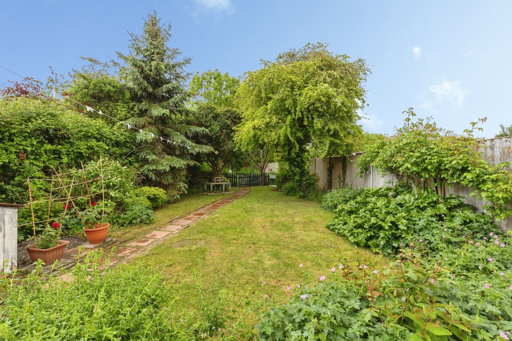 Property photo 3 of 20