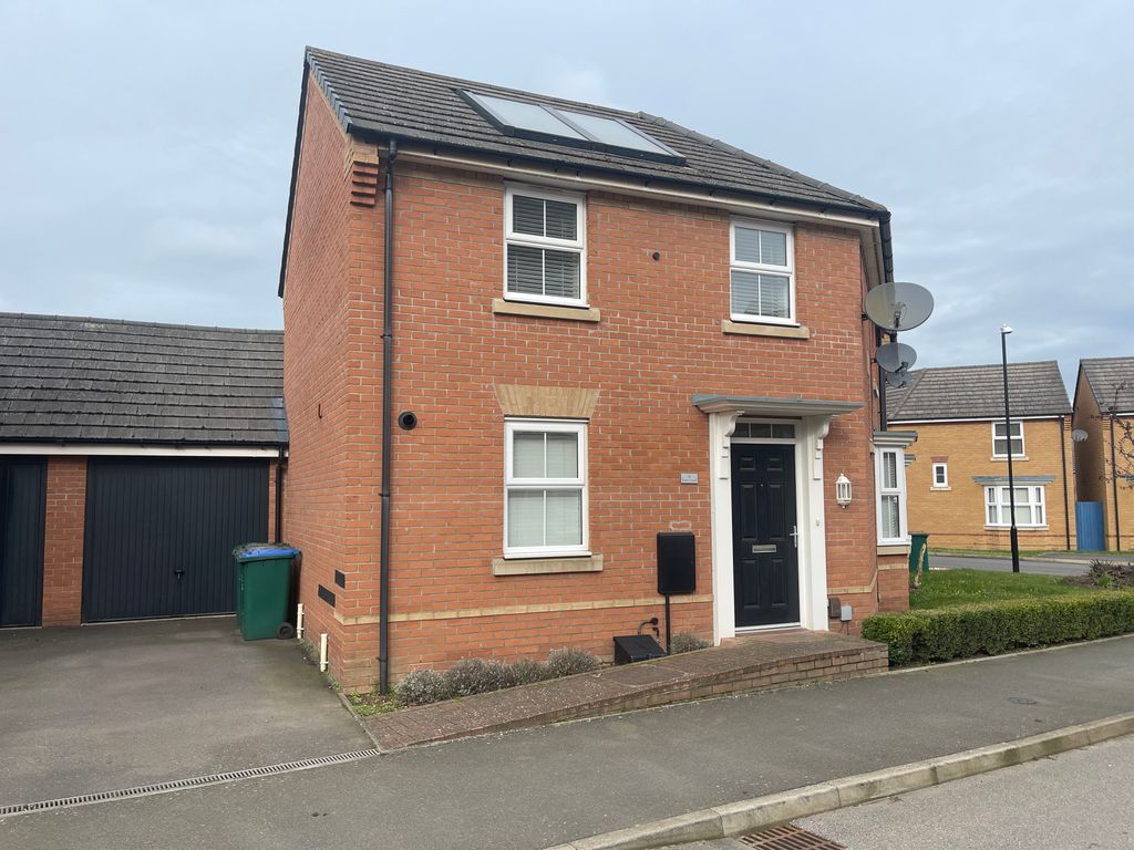 Property photo 2 of 23