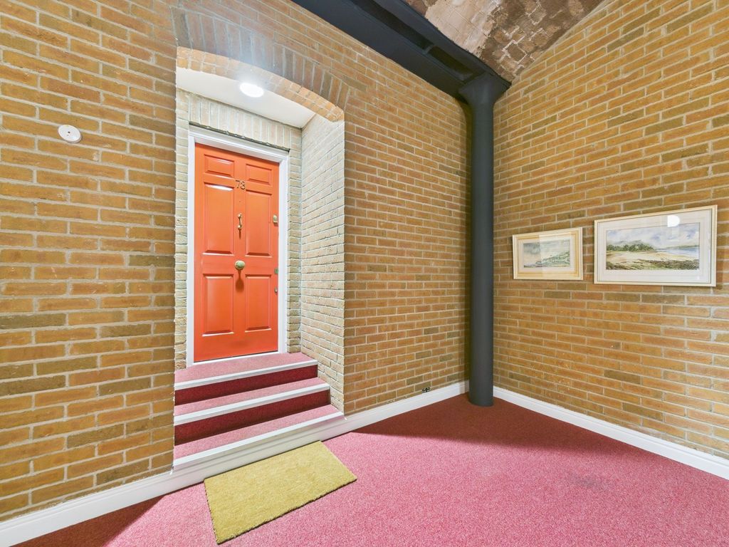 Property photo 2 of 26