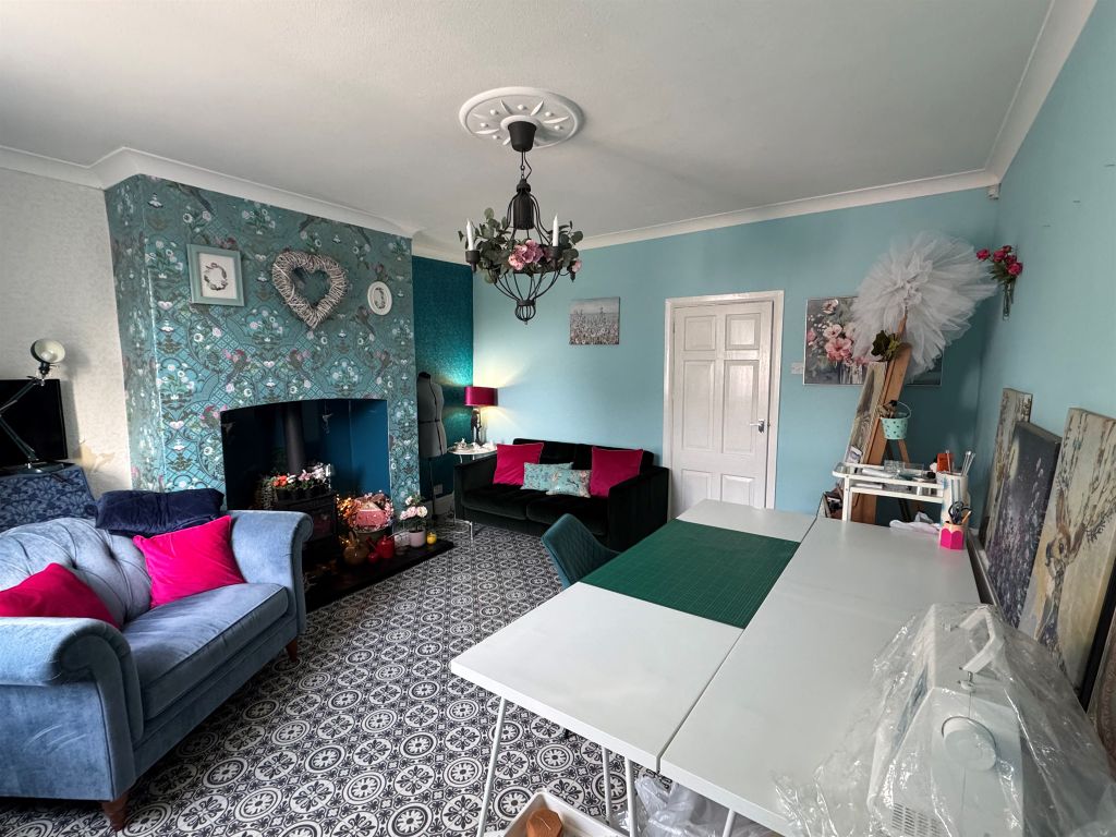 Property photo 2 of 20