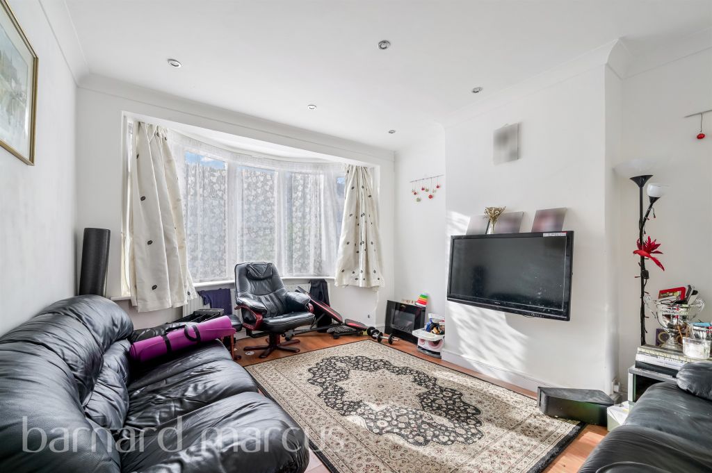 Property photo 3 of 11